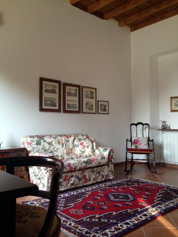 Bed And Breakfast Azienda Agricola Cascina Salazzara Magenta Ruang foto
