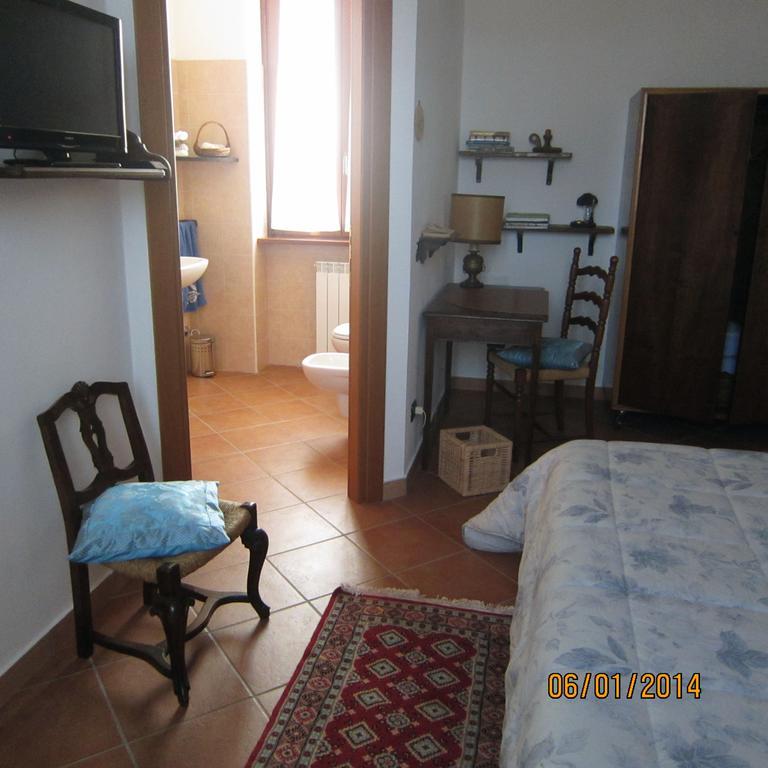 Bed And Breakfast Azienda Agricola Cascina Salazzara Magenta Ruang foto
