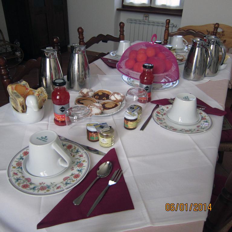 Bed And Breakfast Azienda Agricola Cascina Salazzara Magenta Bagian luar foto
