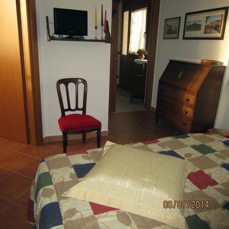 Bed And Breakfast Azienda Agricola Cascina Salazzara Magenta Bagian luar foto